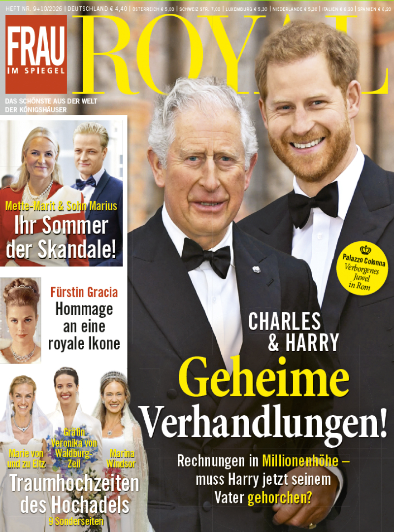 Frau im Spiegel Royal ePaper